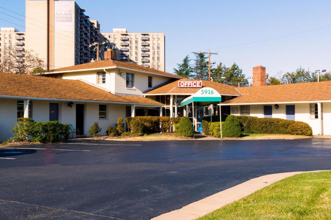 Budget Host Alexandria Motel Bagian luar foto